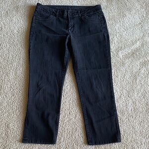 Simply Vera Vera Wang Women's Black Cropped Straight Leg Jeans